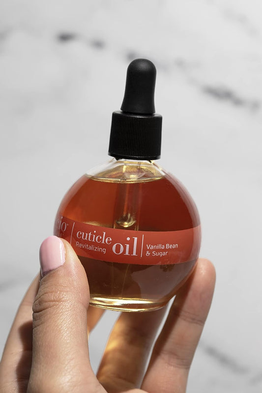 Cuccio Naturale Revitalizing - Hydrating Oil to Repair Cuticles Overnight- Remedy For Damaged And Thin Nails - Paraben And Cruelty Free - Vanilla Bean And Sugar 2.5 Oz